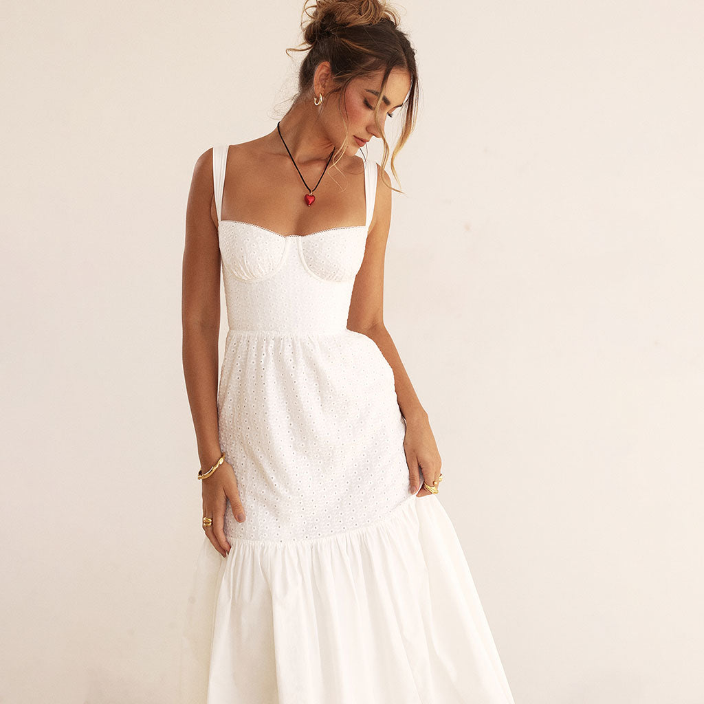 Floaty Sweetheart Neck Pocket Side Fit & Flare Broderie Anglaise Midi Sundress