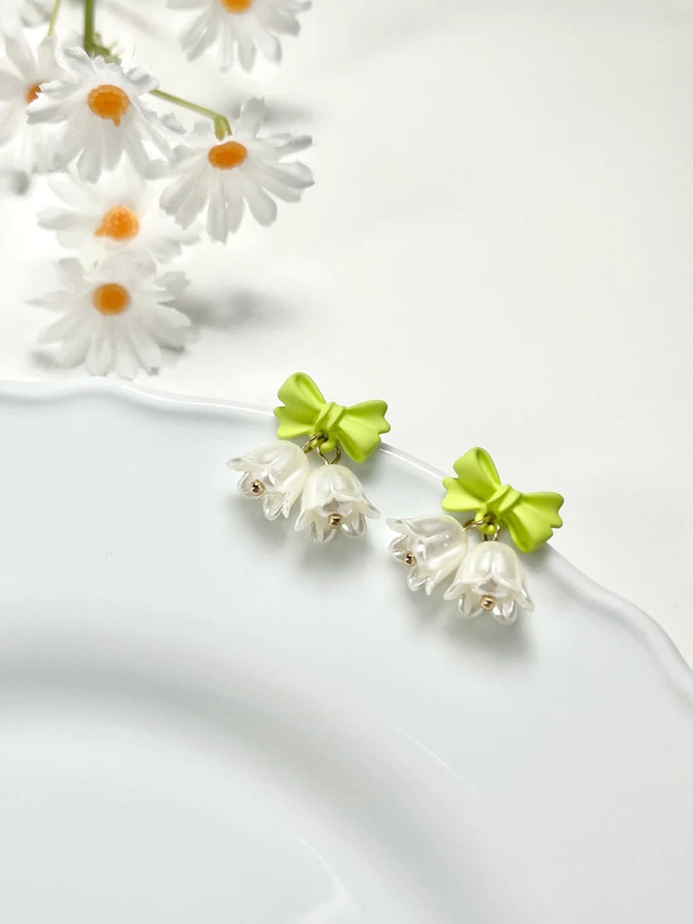 Cute Tassel Earrings - Tulips Bow White Fairy Flowers